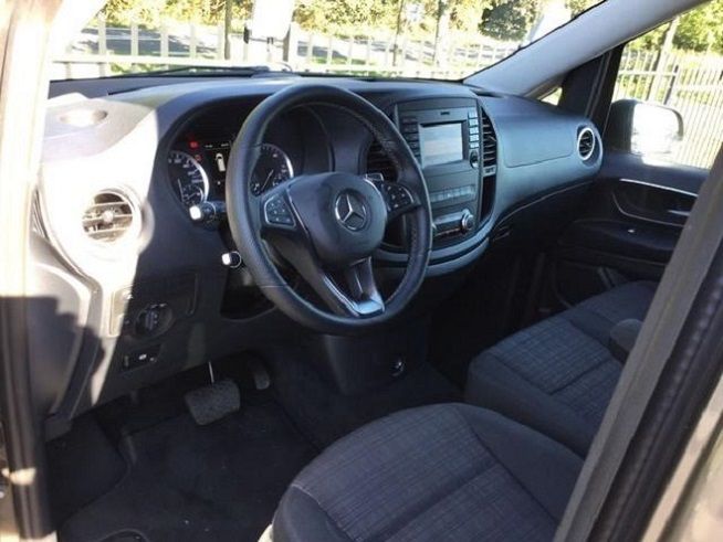 Mercedes-Benz 210 Van • 2018 • 142,000 km 7