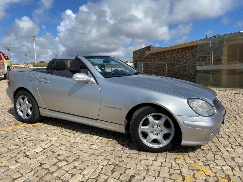 Mercedes-Benz SLK • 2001 • 60,000 km 2