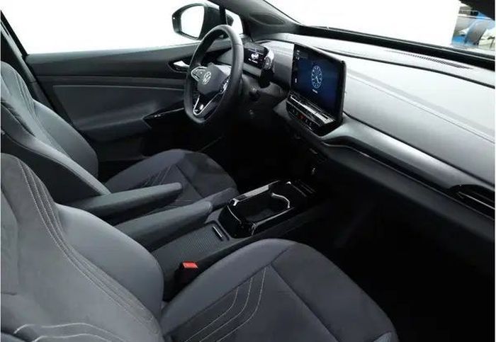 Volkswagen ID.4 • 2023 • 39,000 km 6