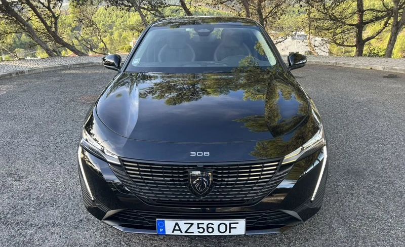 Peugeot 308 • 2023 • 7,990 km 1
