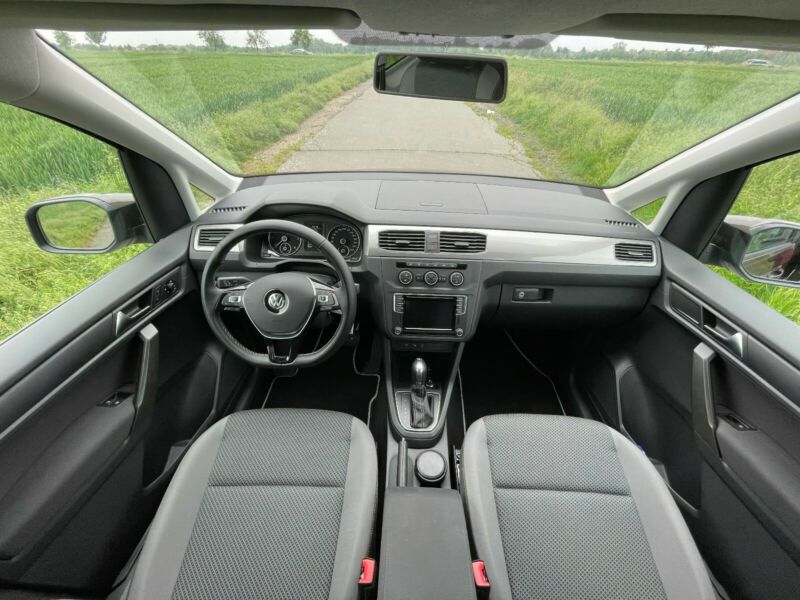 Volkswagen Caddy • 2019 • 94,500 km 5
