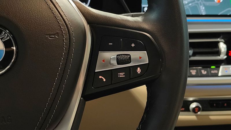 BMW X5 • 2021 • 70,186 km 15