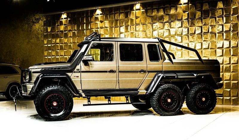 Mercedes-Benz G-Class • 2022 • 200 km 5