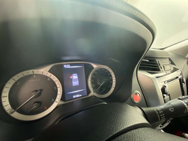 Nissan Navara • 2018 • 121,182 km 14