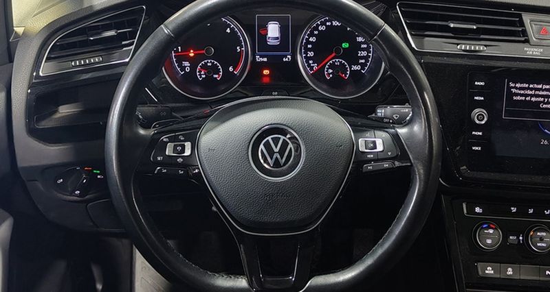 Volkswagen Touran • 2021 • 52,948 km 11
