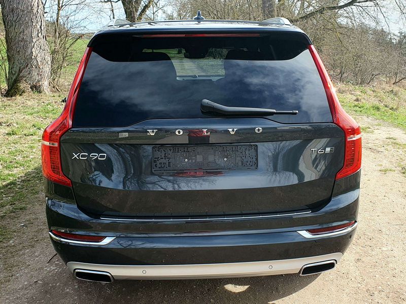 Volvo XC90 • 2018 • 99,957 km 18