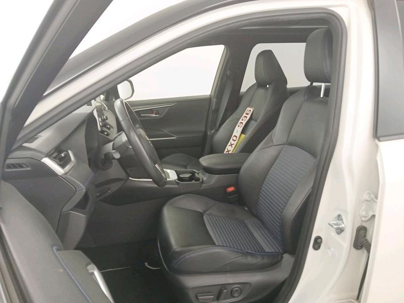 Toyota RAV4 • 2020 • 74,868 km 5