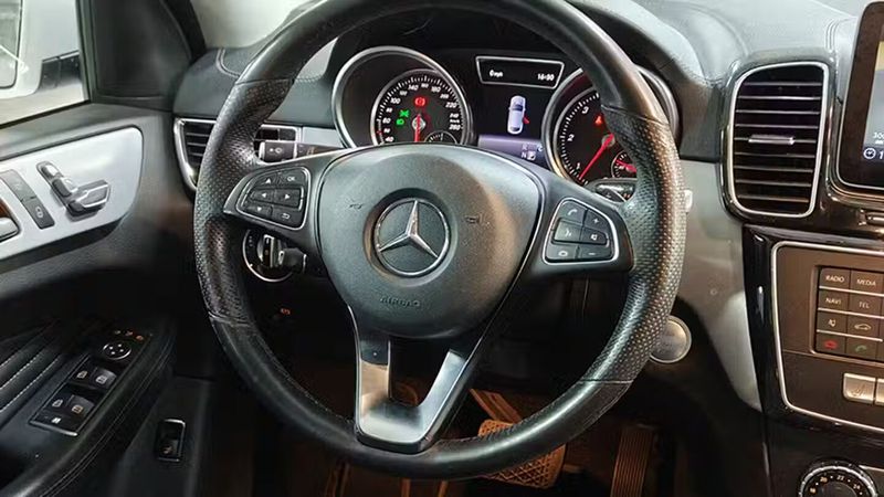 Mercedes-Benz GLE-Class Coupe • 2018 • 149,568 km 5