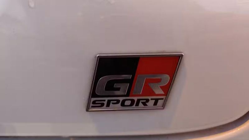 Toyota C-HR • 2022 • 63,830 km 9