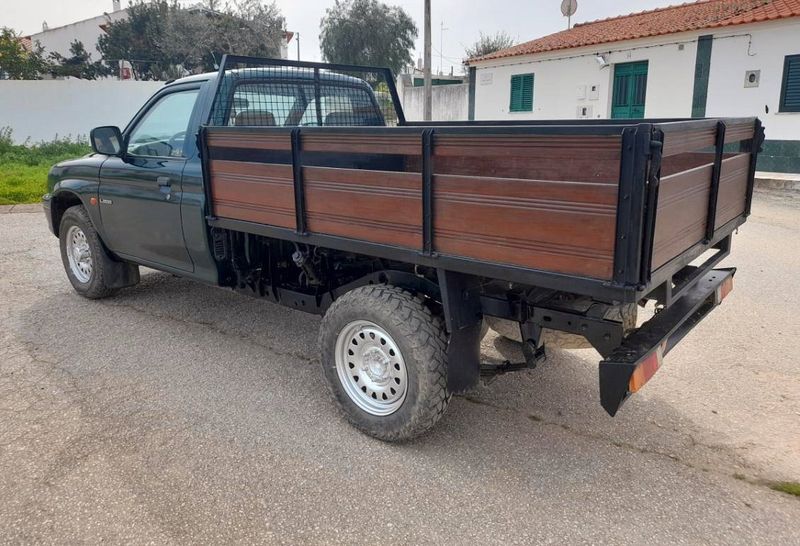 Mitsubishi L200 • 1999 • 250,000 km 2
