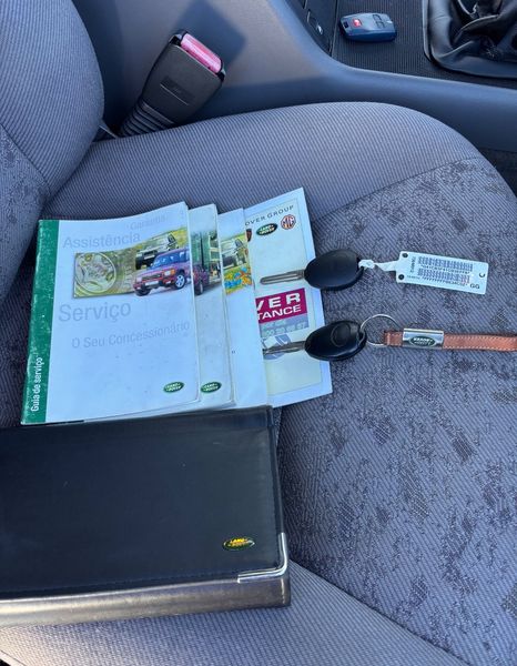 Land Rover Discovery • 2000 • 196,000 km 13