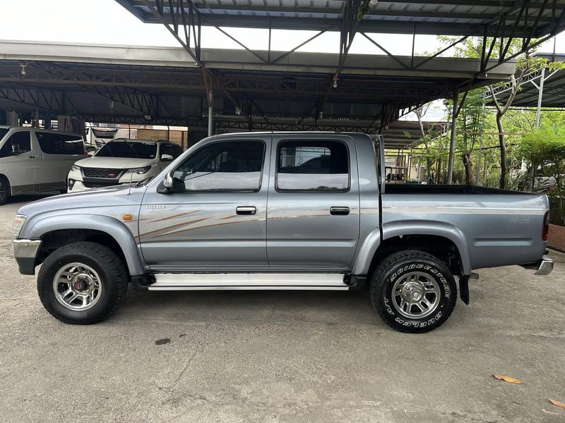 Toyota Hilux • 2000 • 175 km 5