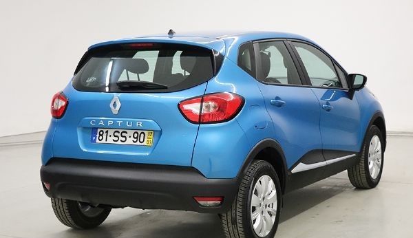 Renault Captur • 2017 • 15,560 km 4