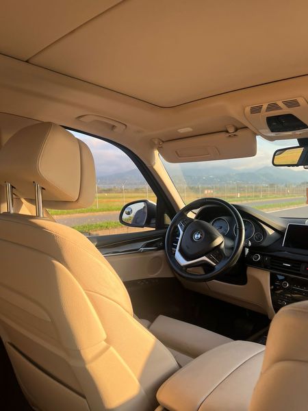 BMW X5 • 2017 • 135 km 12