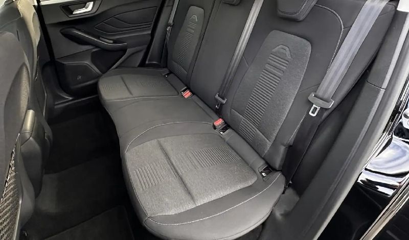 Ford Focus • 2019 • 50,800 km 11