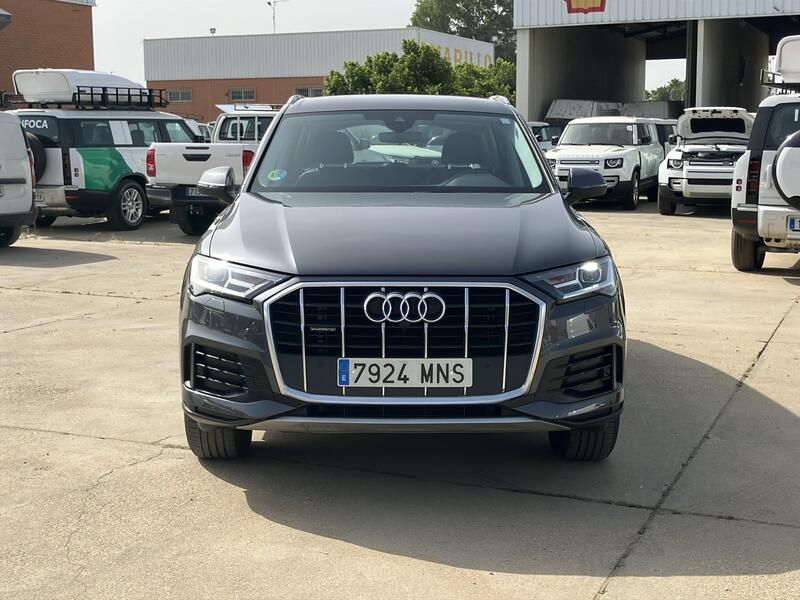 Audi Q7 • 2024 • 12,743 km 8