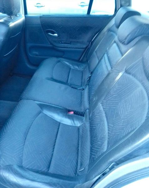 Renault Laguna • 2002 • 250,000 km 3