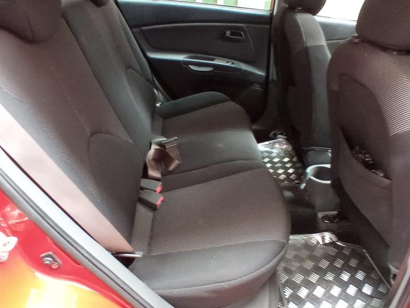 Kia Rio • 2009 • 63,000 km 9