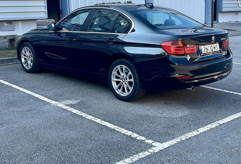 BMW 328i • 2013 • 200,000 km 2