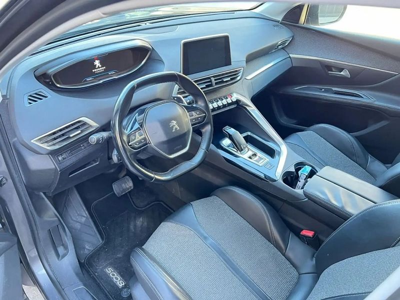Peugeot 5008 • 2018 • 69,000 km 4