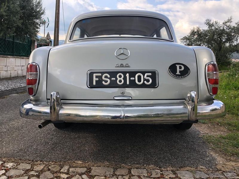 Mercedes-Benz 190 • 1980 • 90,000 km 7