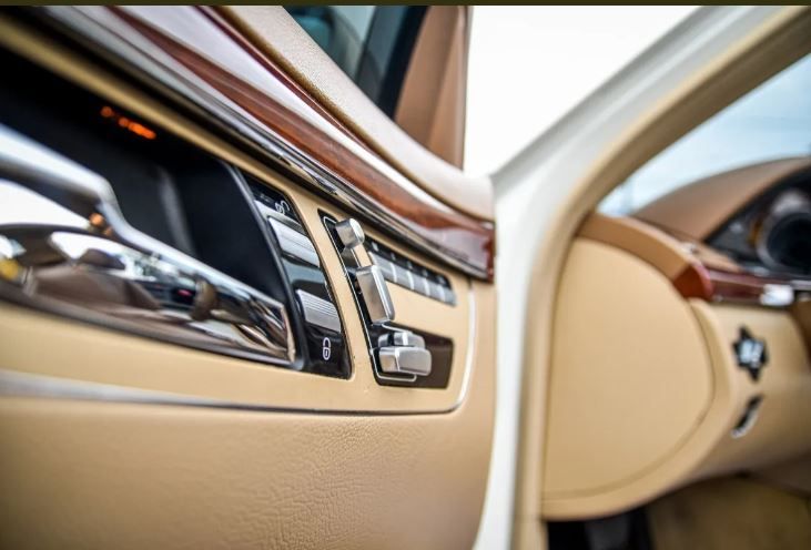 Mercedes-Benz S • 2009 • 130,000 km 3