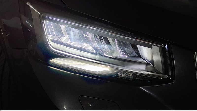 Audi Q3 • 2020 • 85,408 km 9