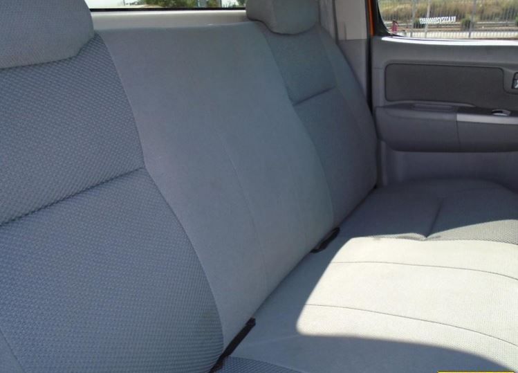 Toyota Hilux • 2009 • 170,000 km 5