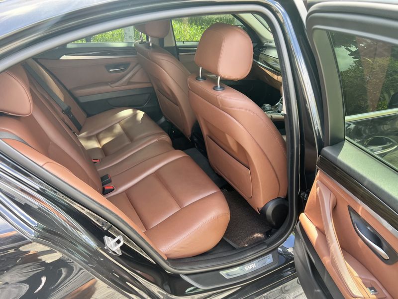 BMW 5 Series • 2014 • 28,000 km 8