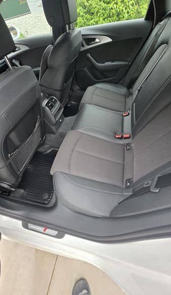 Audi A4 • 2010 • 180,000 km 4