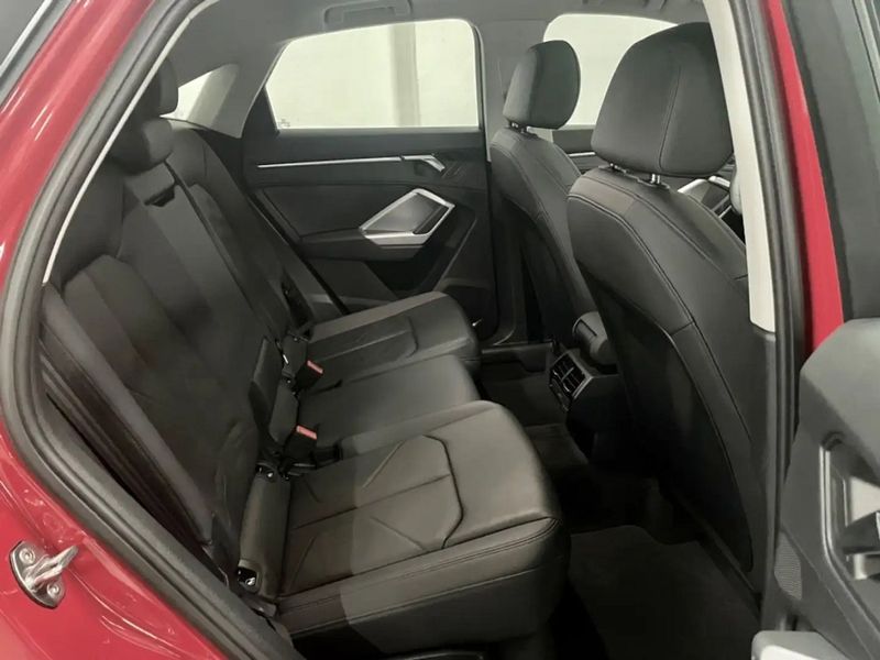 Audi Q3 • 2020 • 26,000 km 10