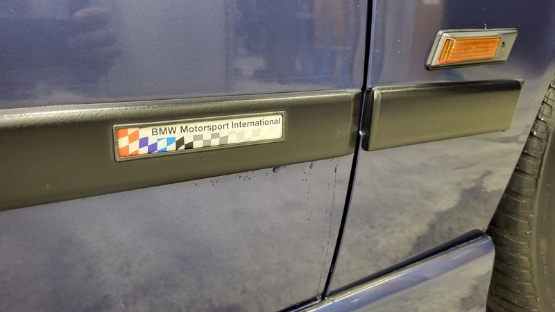 BMW 3 Series • 1994 • 300,200 km 4