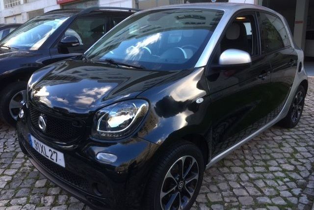 Smart Forfour • 2015 • 84,000 km 2