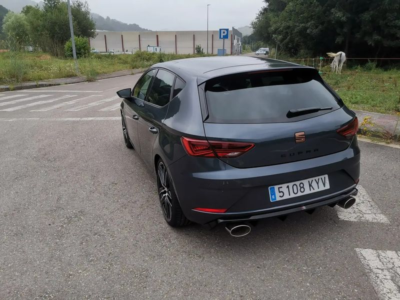 Seat Leon • 2019 • 20,000 km 3