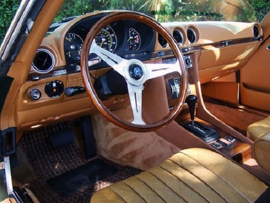 Mercedes-Benz SL • 1979 • 125,000 km 6