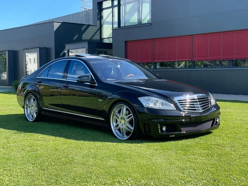Mercedes-Benz S-Class • 2011 • 149,000 km 8