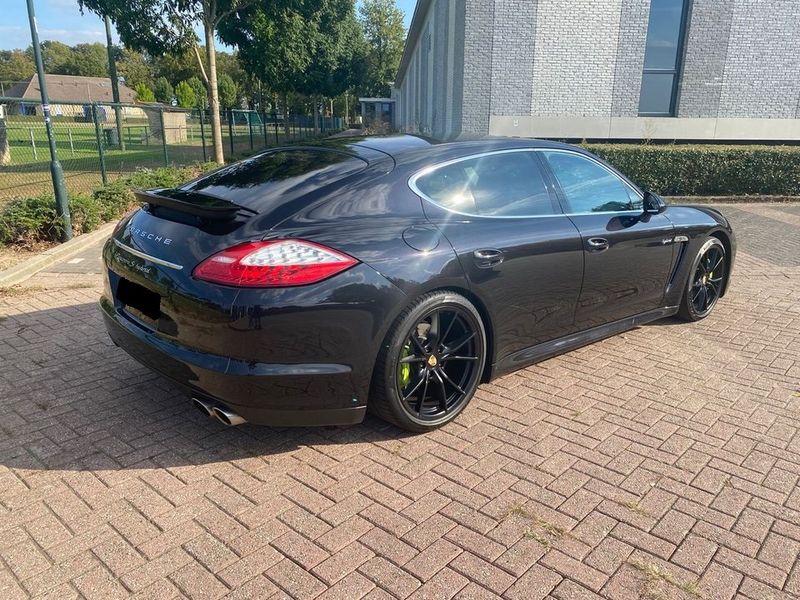 Porsche Panamera • 2012 • 112,000 km 3