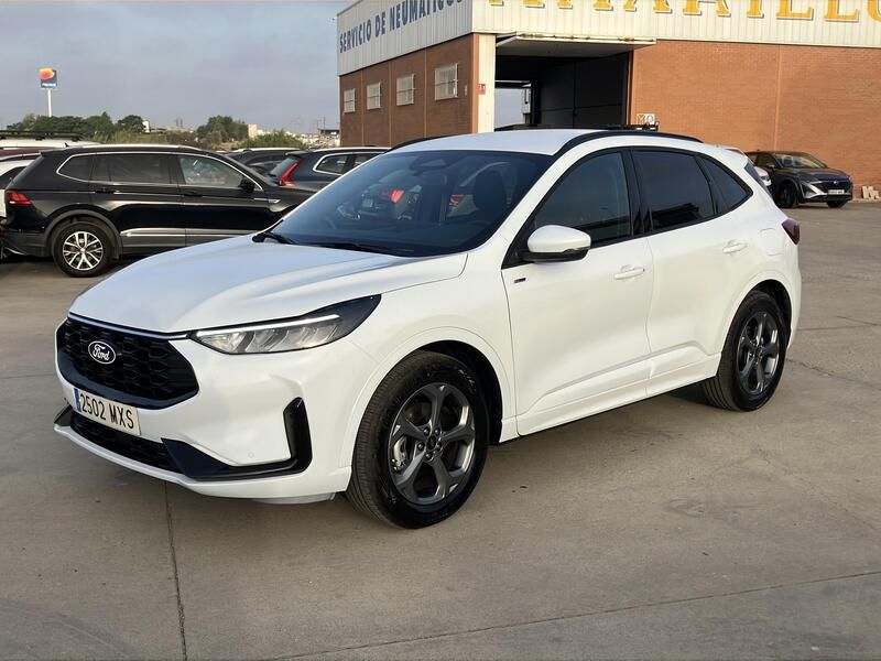 Ford Kuga • 2025 • 6,698 km 1