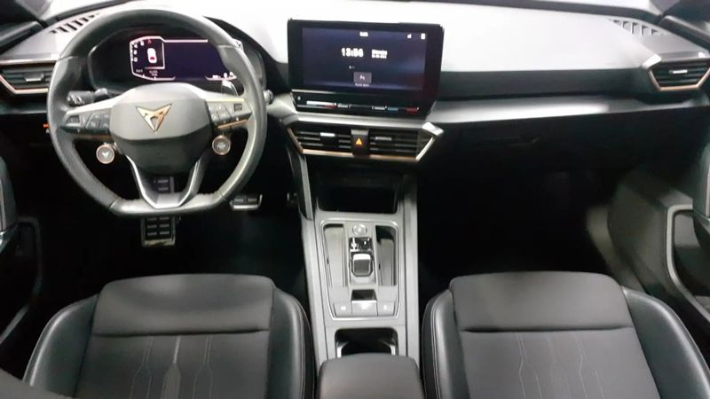 Seat Leon • 2020 • 35,651 km 8