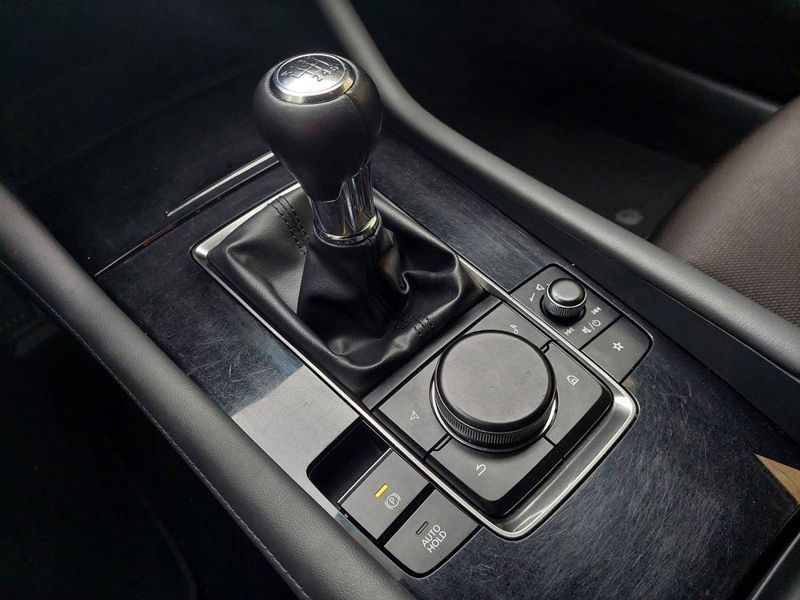 Mazda 3 • 2019 • 53,251 km 6