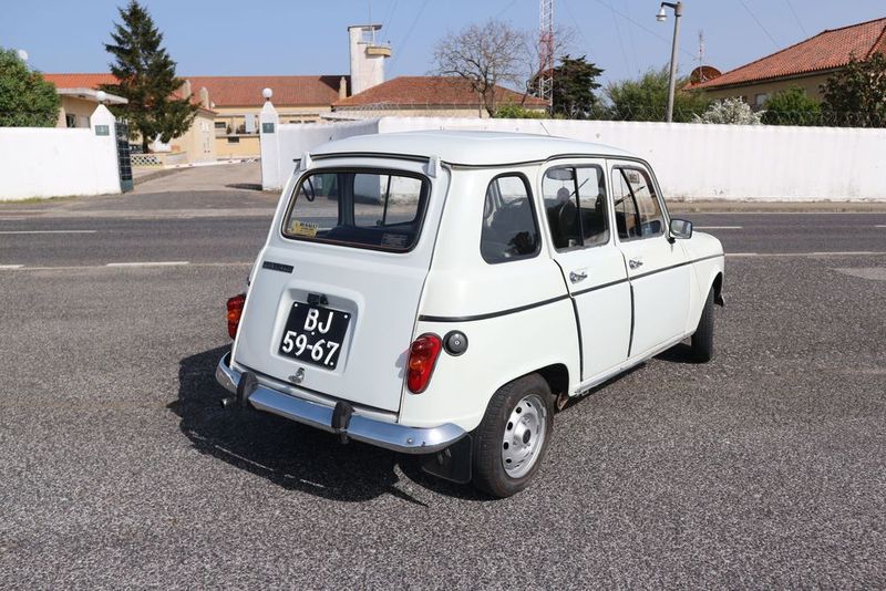 Renault Thalia • 1984 • 157,000 km 2