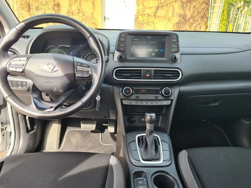 Hyundai Kona • 2020 • 17,500 km 9