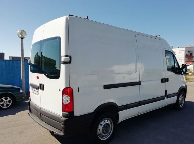 Renault Master • 2006 • 271,000 km 7