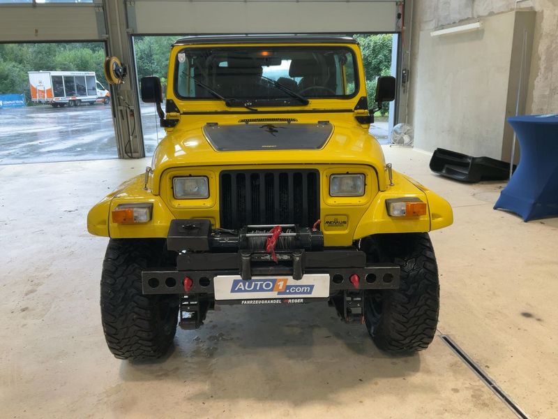 Jeep Wrangler • 1992 • 150,000 km 11