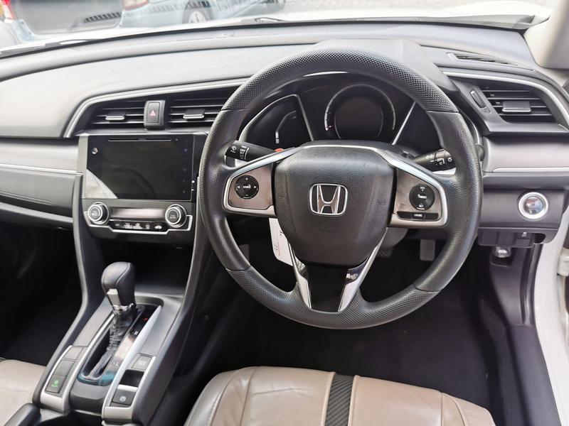 Honda Civic • 2017 • 46,250 km 11