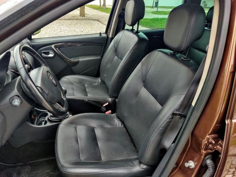 Dacia Duster • 2011 • 80,000 km 7
