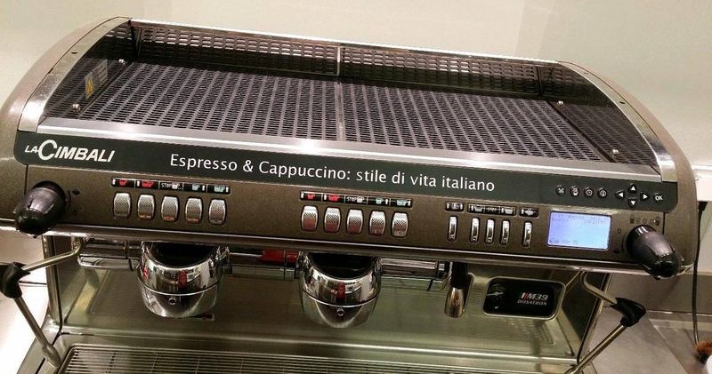 Mitsubishi Fuso canter • 2005 • 90,000 km 6