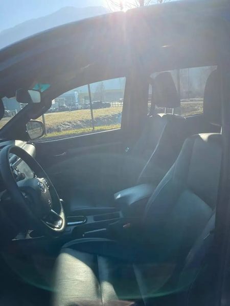 Toyota Hilux • 2021 • 40,000 km 3