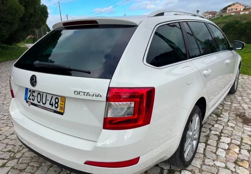 Škoda Octavia • 2014 • 271,850 km 4