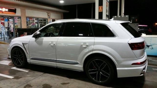 Audi Q7 • 2016 • 140,000 km 3